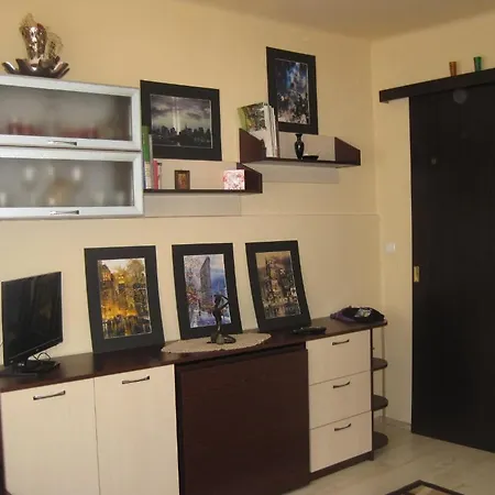 Studio Mira بورغاس